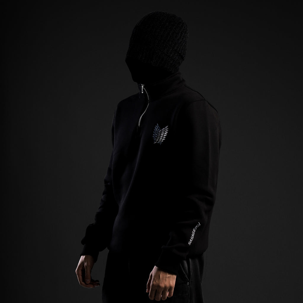 AOT zip up Black