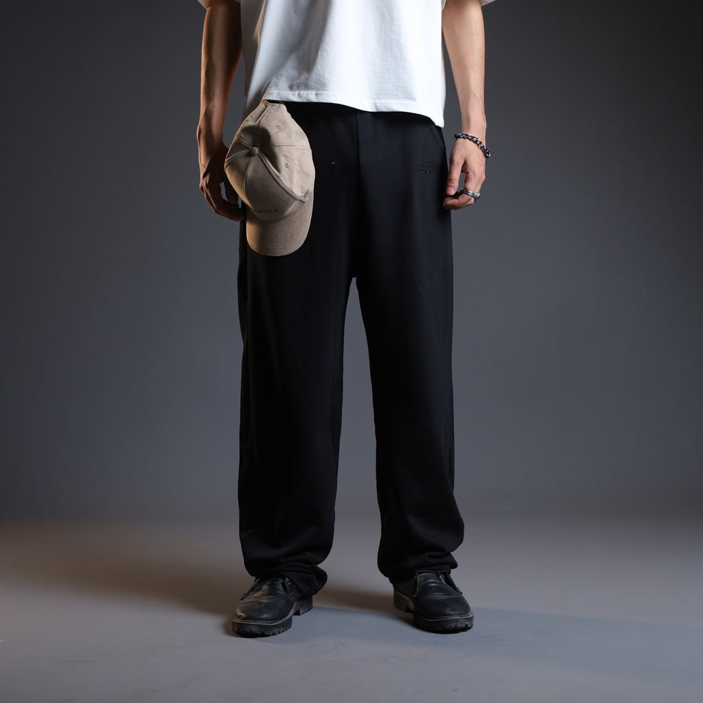The Utility Jogger Black