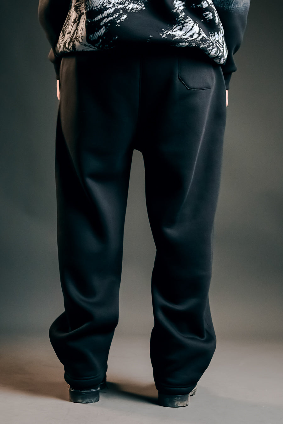 Heavy Straight Pants - Black