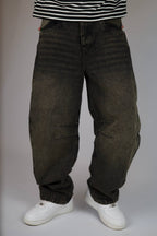 Vintage wash balloon jeans, front view
